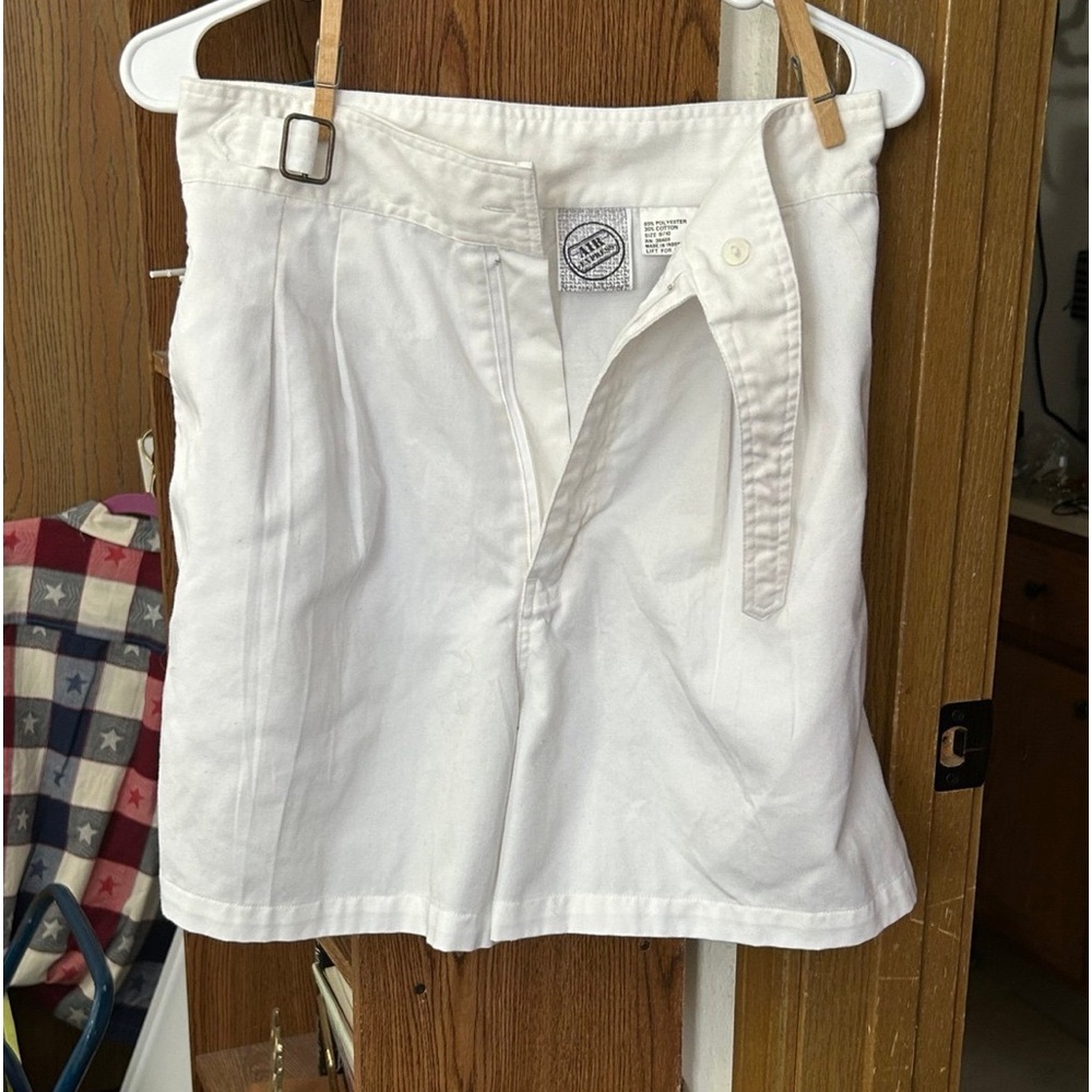 Women’s Shorts. Basic white color. Never worn.